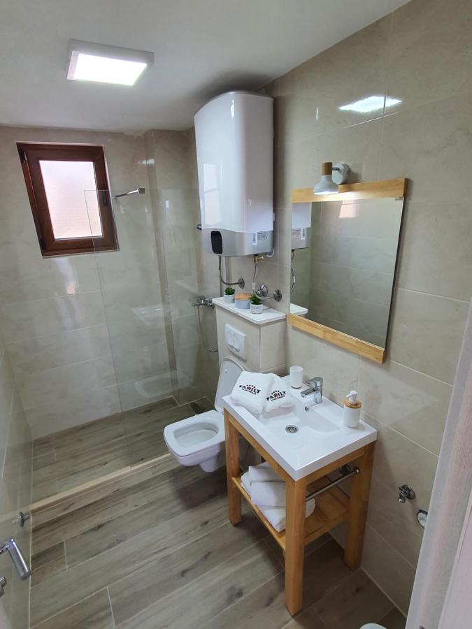 Family Apartments Bar Dış mekan fotoğraf