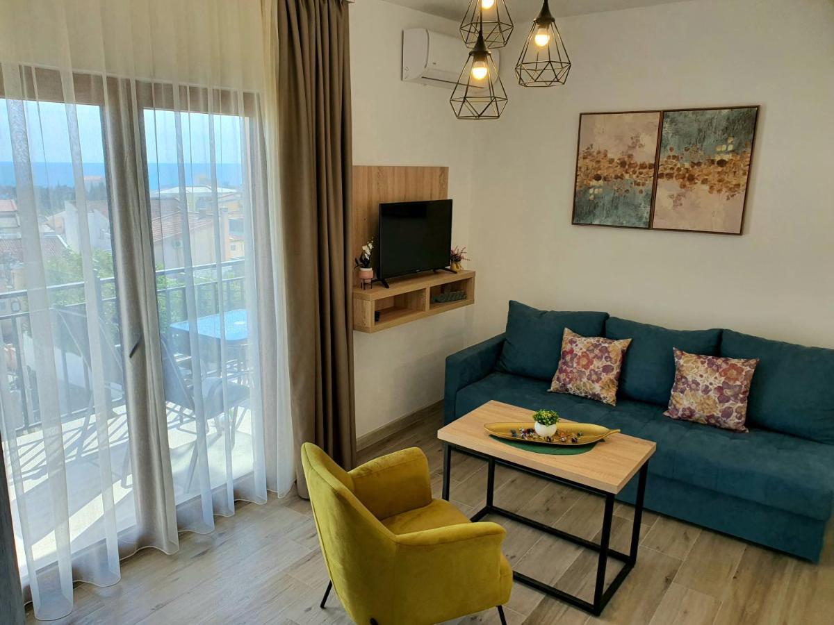 Family Apartments Bar Dış mekan fotoğraf