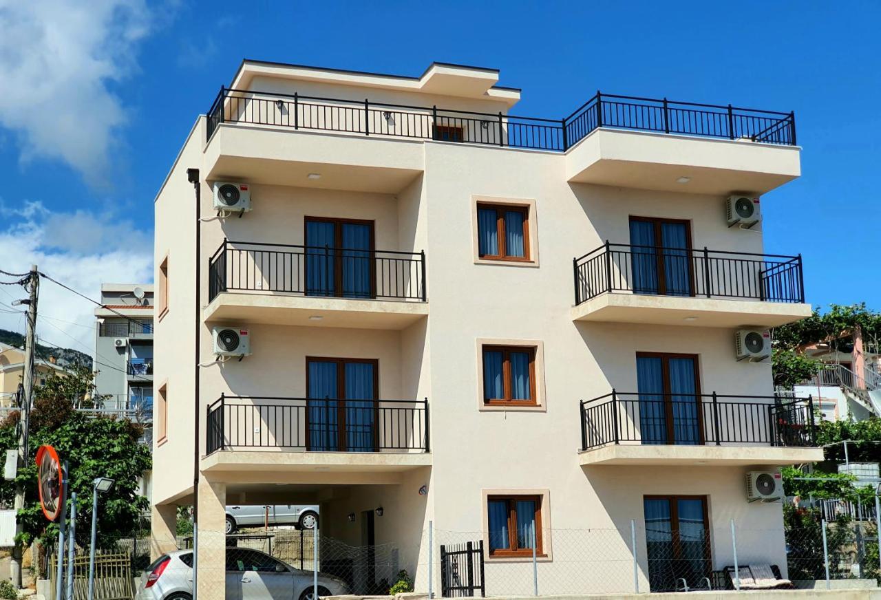 Family Apartments Bar Dış mekan fotoğraf